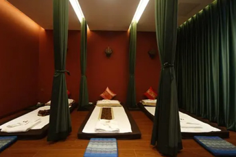 成都锦江区泰式按摩的被动瑜伽:当身体被折叠成诗